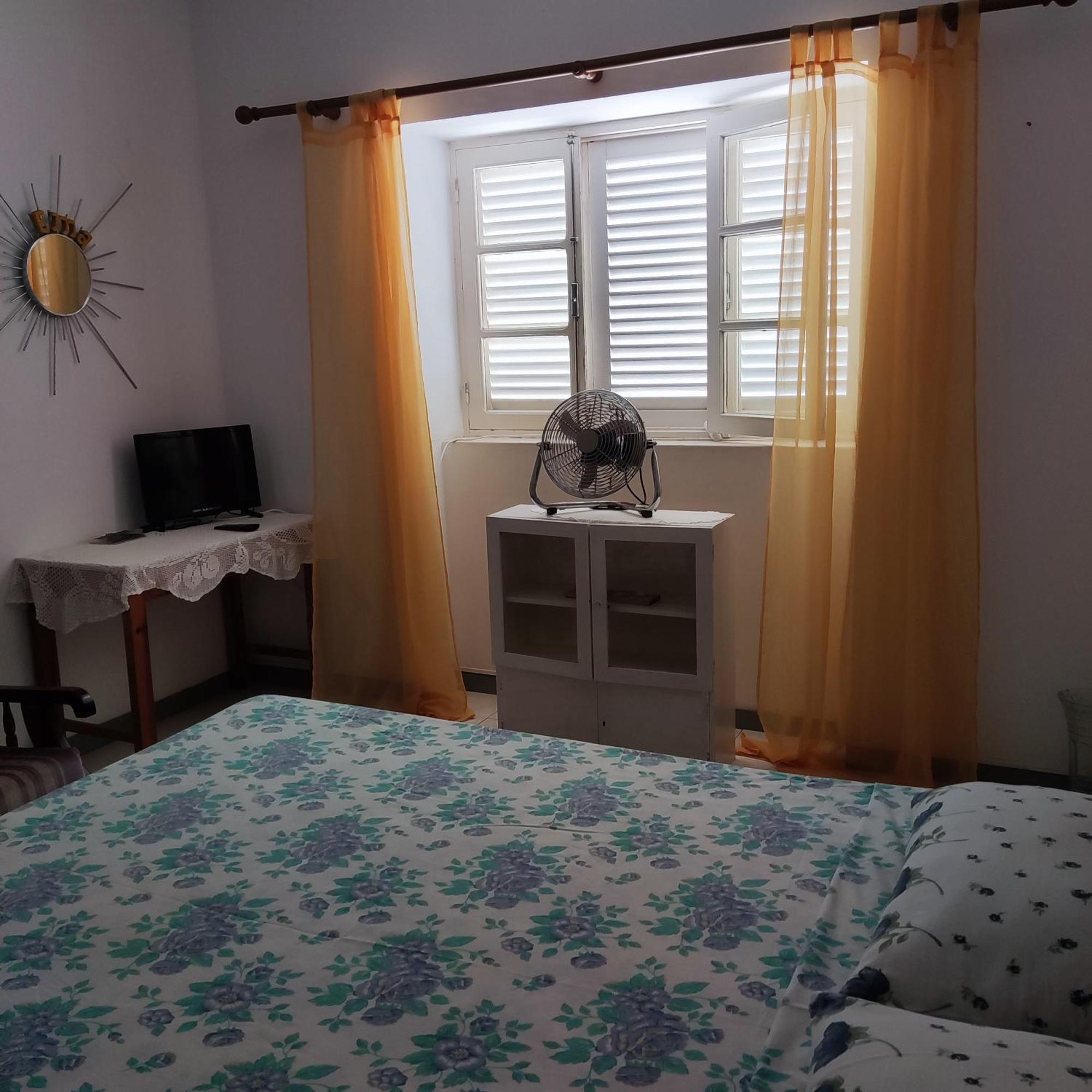 Chez Fred Bed and Breakfast Μιντέλο Εξωτερικό φωτογραφία